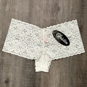 💞 New Women’s Size Medium / Large White Lace Cheeky Hipster Panties Underwear
